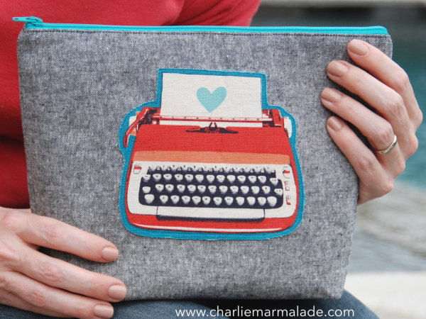 Traveler Pouch Retro Typewriter stock image